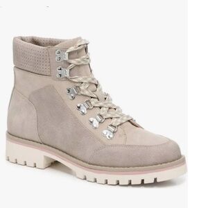 🧑‍🎄 Sole Society Taleese Joey Lace-Up Combat Hiking Ankle Boots Lug Sole NWT 9